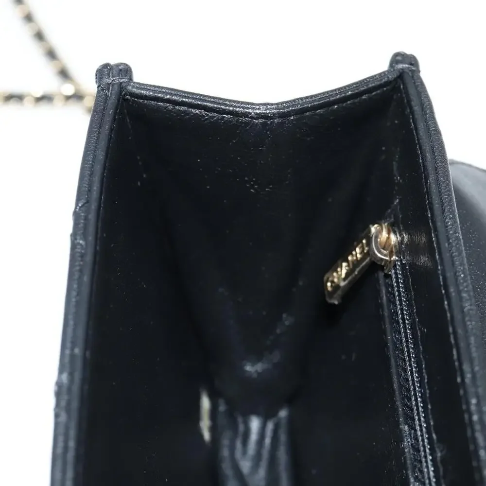 Chanel Matelasse Lambskin Chain Shoulder Bag Black